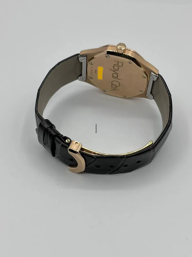 Audemars Piguet Royal Oak RG with extract from the archives